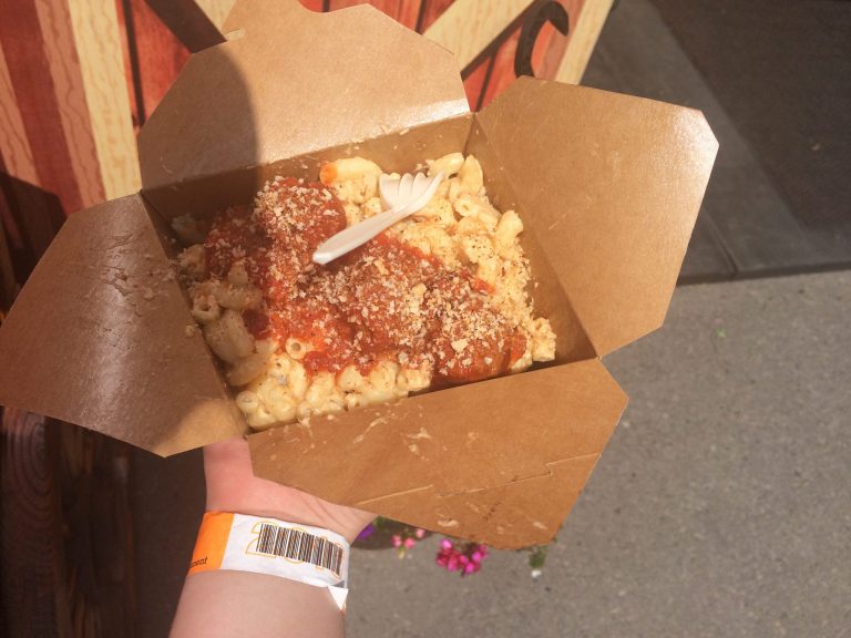 Calgary Stampede Midway Food 2016: Embrace the Chaos